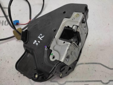 Замок двери задней правой MERCEDES-BENZ CLS-класс C219 (2004 - 2008) — Разборка Мерседес