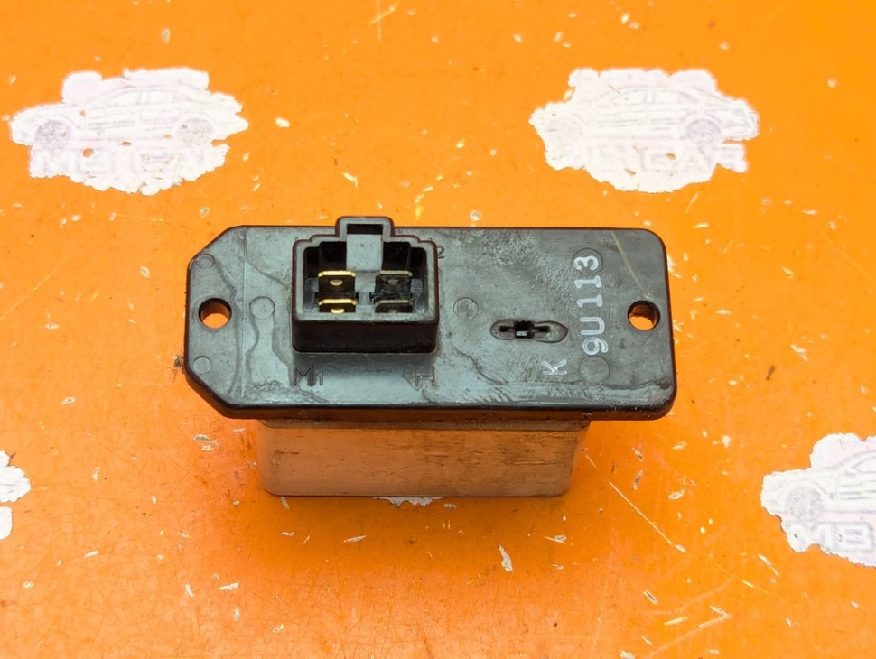 Реле моторчика печки MERCEDES-BENZ M-класс W163 (1997 - 2001) ML 230 2.3 4MATIC MT (150 л.с.) фото 1 &mdash; Разборка Мерседес