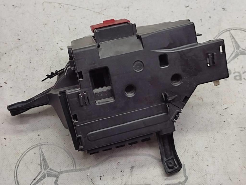 Блок предохранителей MERCEDES-BENZ C-класс W205/S205/C205/A205 (2014 - 2018) фото 1 — Разборка Мерседес