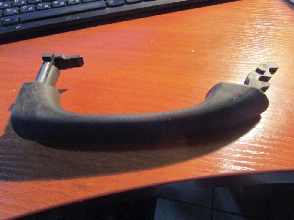 Ручка двери наружняя MERCEDES-BENZ C-класс W203/S203/CL203 рестайлинг (2004 - 2008) фото 1 — Разборка Мерседес