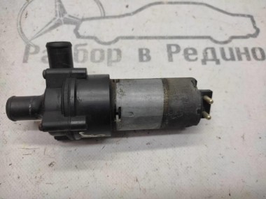 Насос циркуляционный MERCEDES-BENZ Vito W638 (1996 - 2003) — Разборка Мерседес