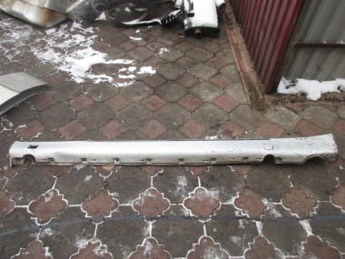 Порог пластиковый правый MERCEDES-BENZ CL-класс C140 (1992 - 2000) — Разборка Мерседес