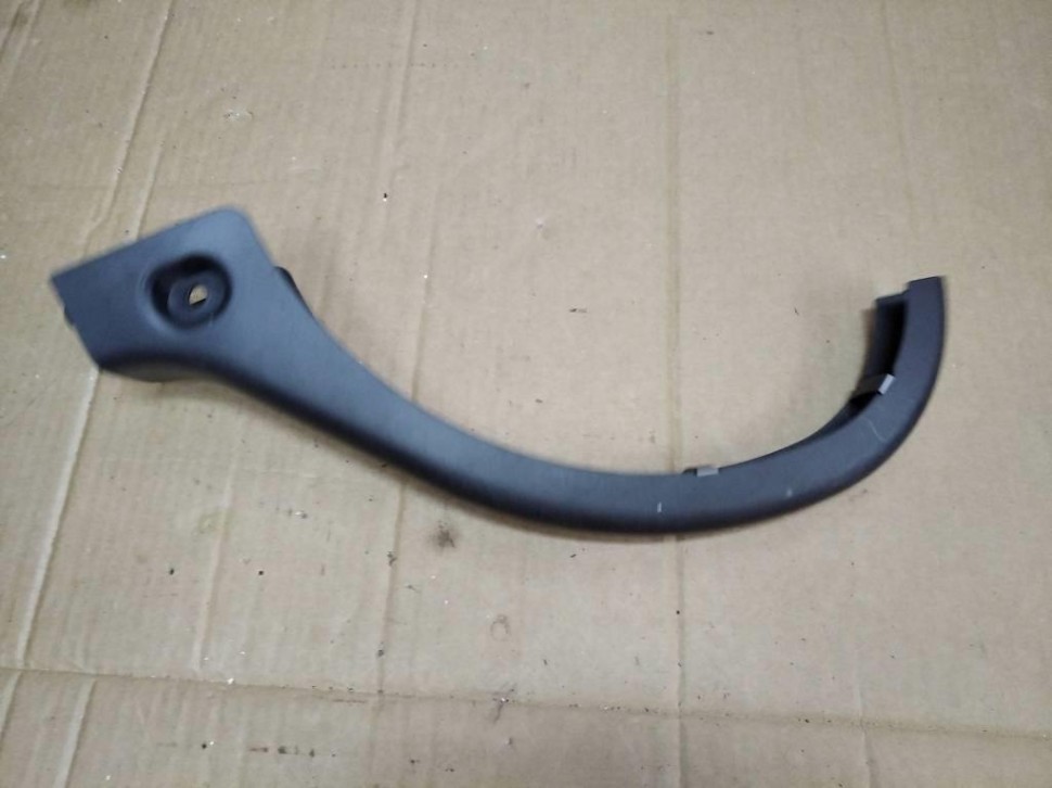 Накладка петли багажника MERCEDES-BENZ E-класс W211/S211 (2002 - 2006) фото 1 — Разборка Мерседес