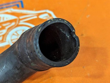 Патрубок радиатора MERCEDES-BENZ A-класс W176 (2012 - 2015) — Разборка Мерседес