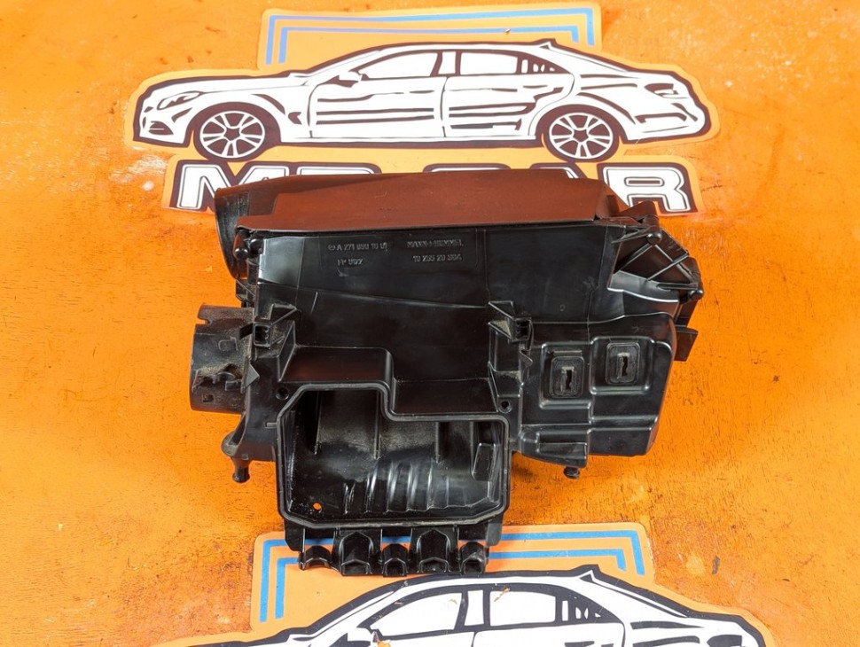 Корпус воздушного фильтра MERCEDES-BENZ C-класс W204/S204/С204 рестайлинг (2011 - 2015) фото 1 &mdash; Разборка Мерседес