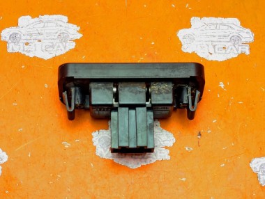 Плафон подсветки номера MERCEDES-BENZ S-класс W220 (1998 - 2005) &mdash; Разборка Мерседес