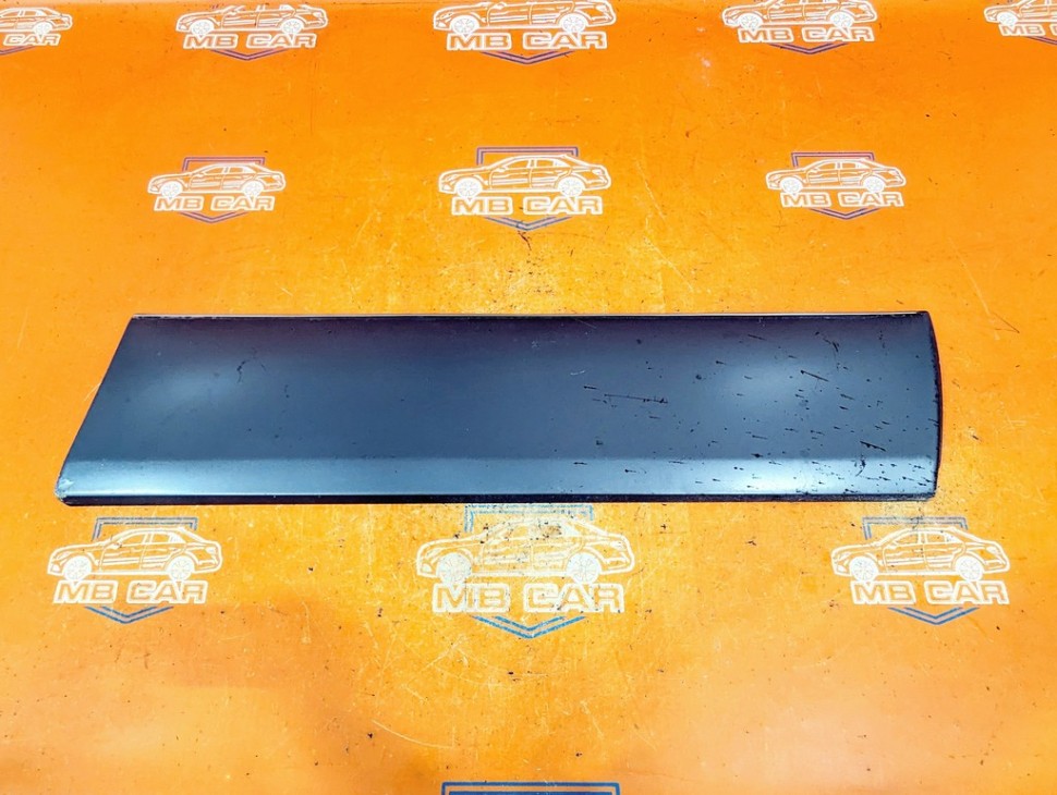 Молдинг двери MERCEDES-BENZ E-класс W124/S124/C124/A124 (1984 - 1997) фото 1 — Разборка Мерседес