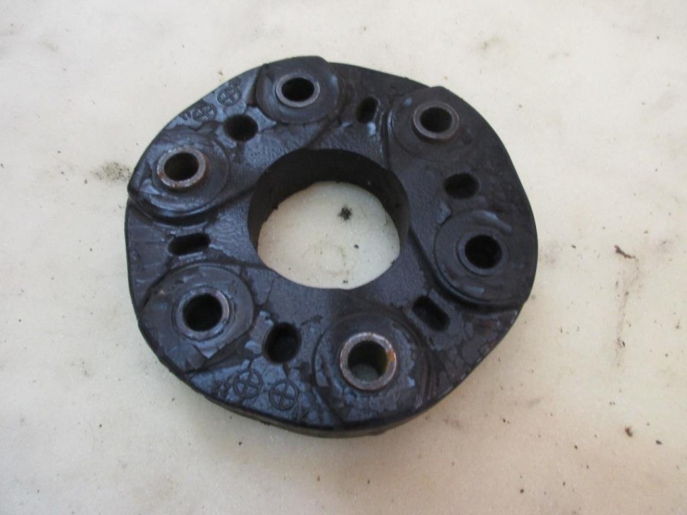 Муфта кардана MERCEDES-BENZ GLE-класс W166 (2015 - 2018) фото 1 — Разборка Мерседес