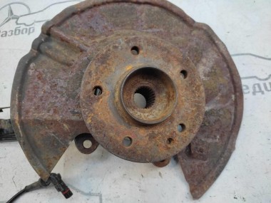 Кулак поворотный передний левый MERCEDES-BENZ E-класс W210/S210 (1995 - 1999) — Разборка Мерседес