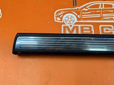 Накладка порога внутренняя MERCEDES-BENZ S-класс AMG W222/C217/A217 (2013 - 2017) — Разборка Мерседес