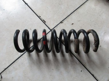 Пружина задняя MERCEDES-BENZ E-класс W210/S210 (1995 - 1999) — Разборка Мерседес