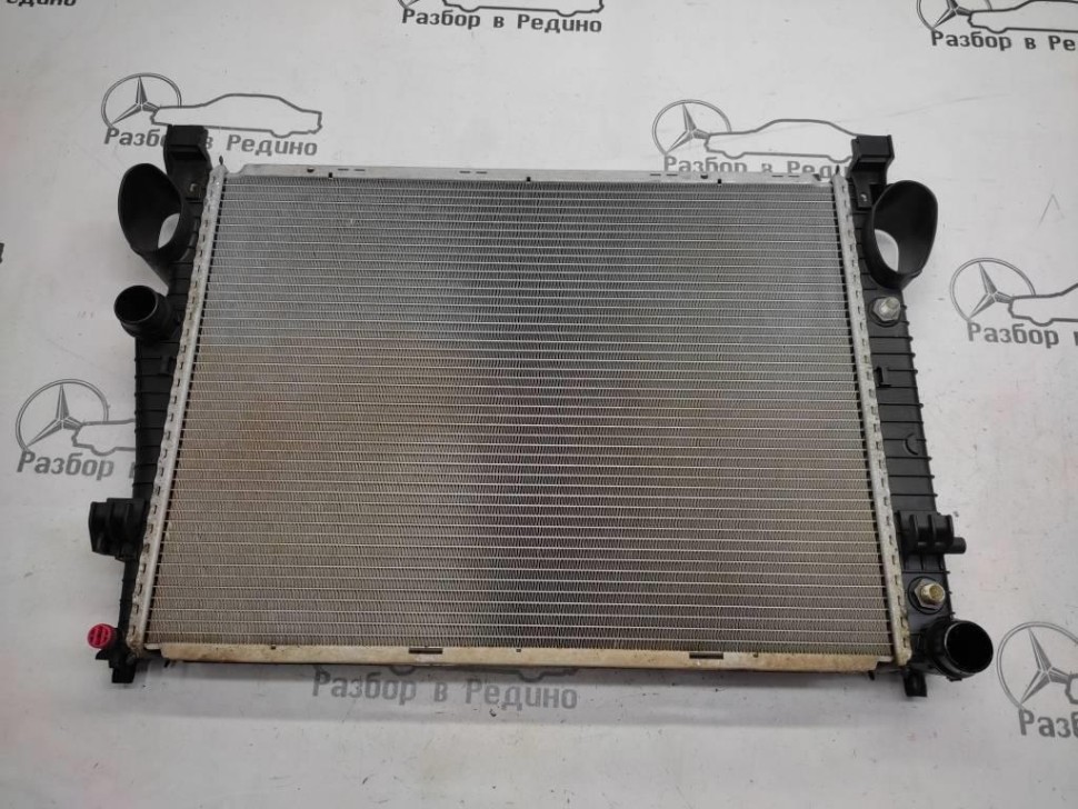 Радиатор MERCEDES-BENZ SL-класс R230 (2001 - 2006) фото 1 — Разборка Мерседес