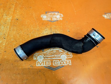 Патрубок интеркулера MERCEDES-BENZ E-класс W211/S211 (2002 - 2006) — Разборка Мерседес