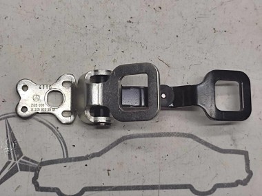 Кронштейн спинки сидений MERCEDES-BENZ GLC-класс X253 (2015 - 2019) — Разборка Мерседес