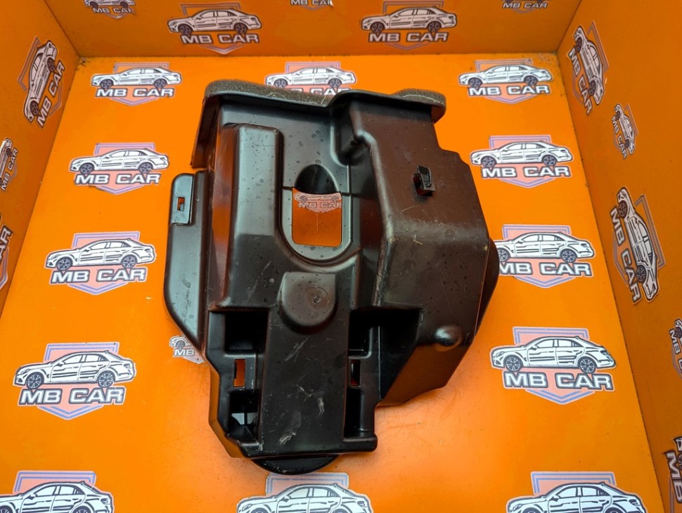 Кронштейн MERCEDES-BENZ C-класс W204/S204 (2006 - 2011) фото 1 — Разборка Мерседес