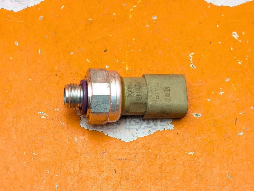 Датчик давления MERCEDES-BENZ CLK-класс C209/A209 (2002 - 2005) фото 1 &mdash; Разборка Мерседес