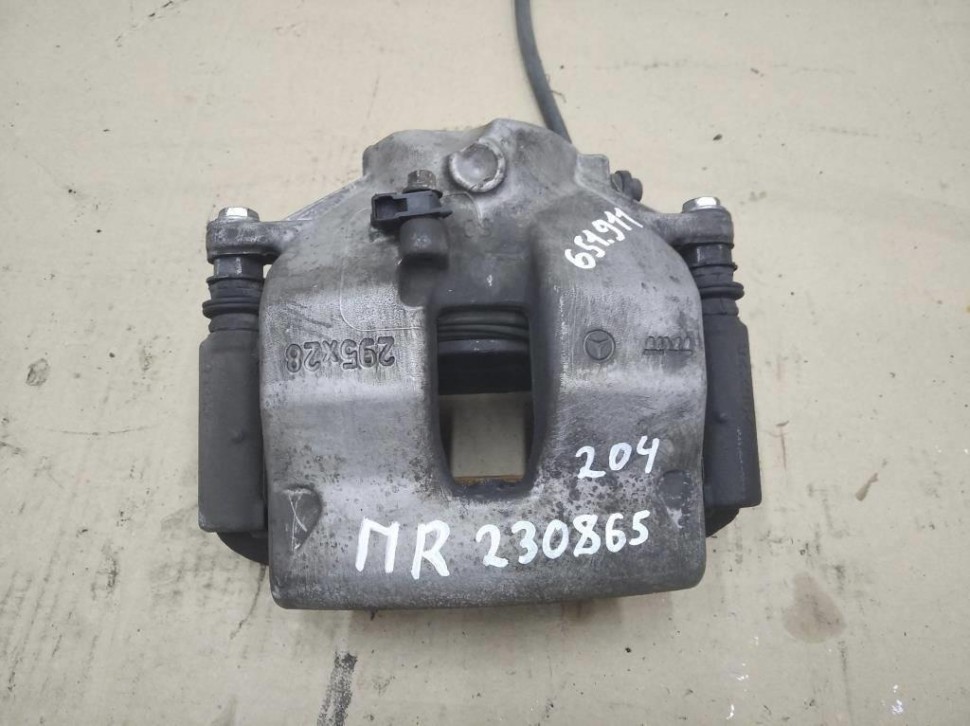 Суппорт передний правый MERCEDES-BENZ C-класс W204/S204/С204 рестайлинг (2011 - 2015) фото 1 — Разборка Мерседес