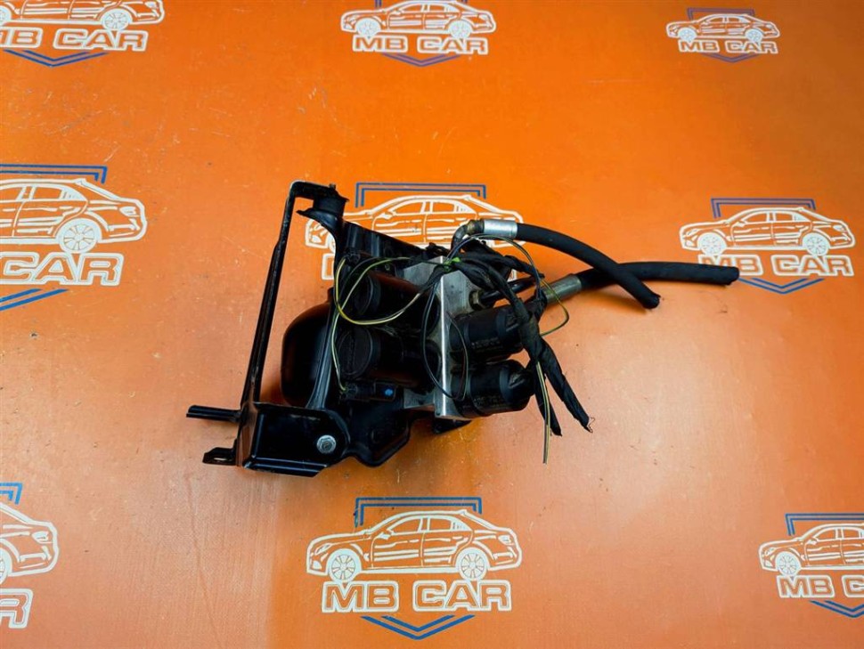 Блок клапанов гидроподвески MERCEDES-BENZ CL-класс C215 (1999 - 2002) фото 1 — Разборка Мерседес