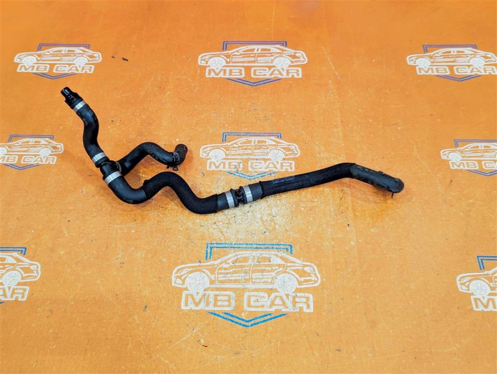 Патрубок ОЖ MERCEDES-BENZ E-класс W213/S213/C238/A238 (2016 - 2021) фото 1 — Разборка Мерседес