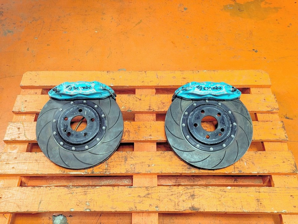 Комплект тормозов MERCEDES-BENZ CLA-класс C117/X117 рестайлинг (2016 - 2019) фото 1 &mdash; Разборка Мерседес