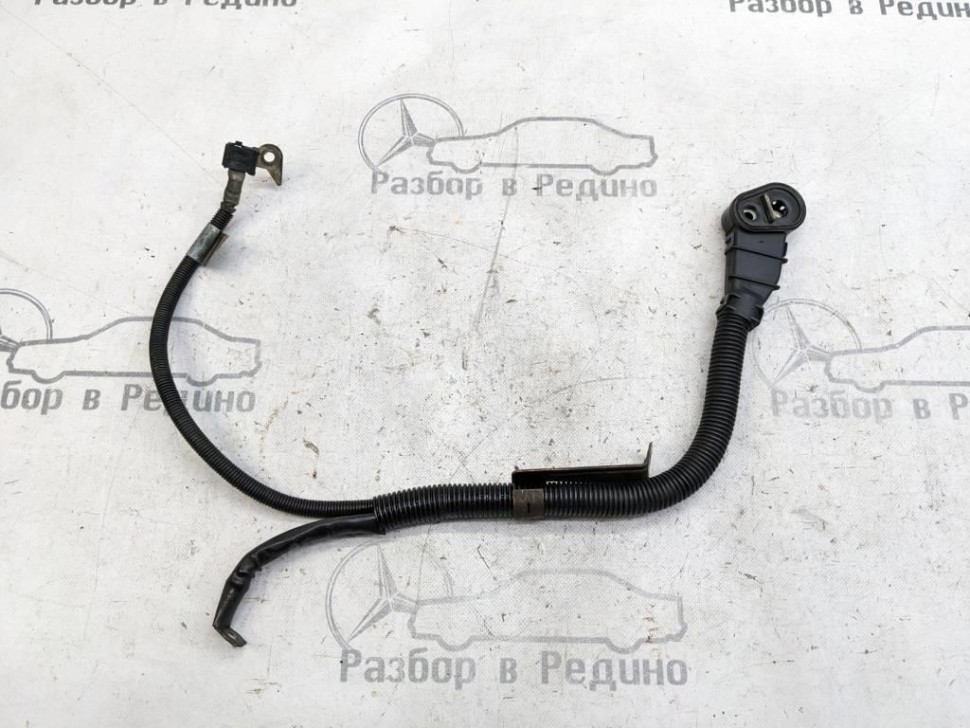 Провод генератора MERCEDES-BENZ S-класс W220 рестайлинг (2002 - 2005) фото 1 — Разборка Мерседес