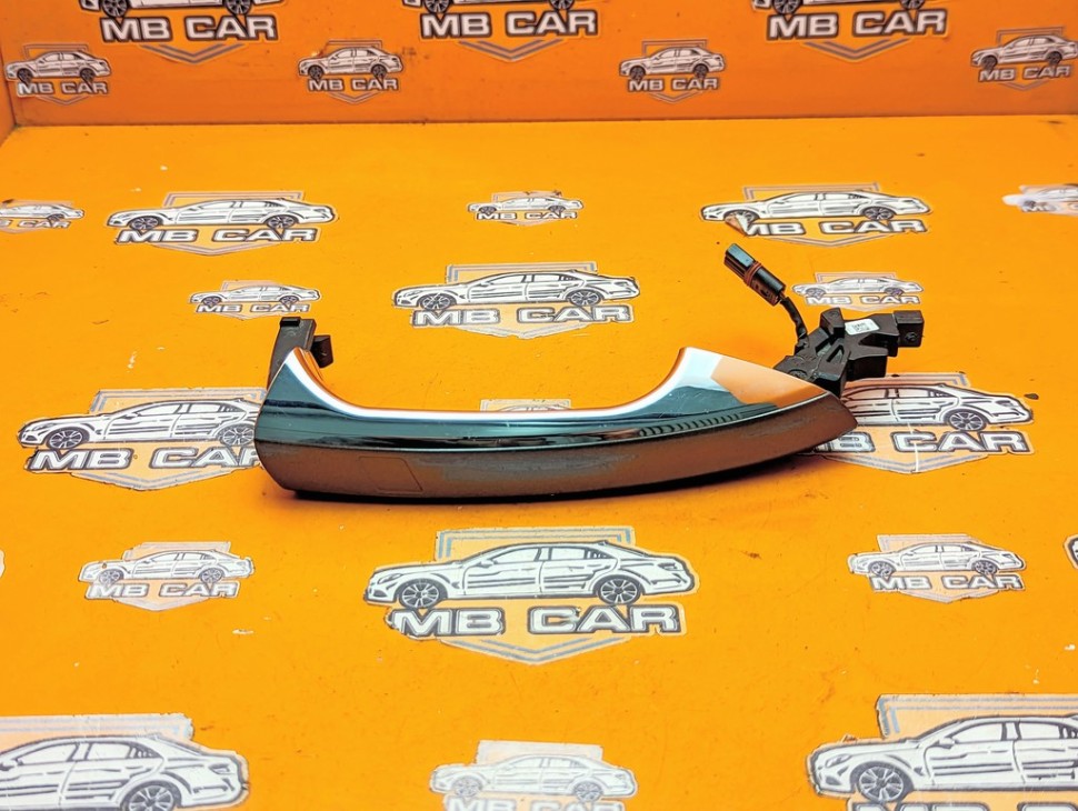 Ручка двери наружняя MERCEDES-BENZ GLE-класс W166 (2015 - 2018) фото 1 — Разборка Мерседес