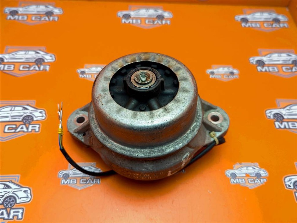 Опора двигателя MERCEDES-BENZ GLK-класс X204 (2008 - 2012) фото 1 — Разборка Мерседес