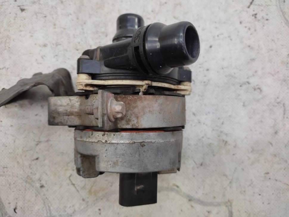 Насос циркуляционный MERCEDES-BENZ V-класс W447 рестайлинг (2019 - 2025) фото 1 — Разборка Мерседес