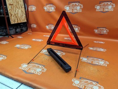 Знак аварийной остановки MERCEDES-BENZ SL-класс R231 рестайлинг (2016 - 2020) — Разборка Мерседес