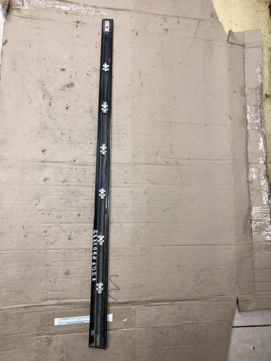 Молдинг двери MERCEDES-BENZ C-класс W203/S203/CL203 (2000 - 2004) — Разборка Мерседес