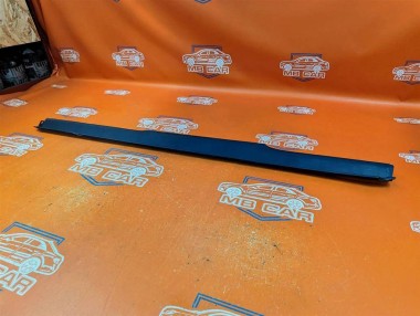 Накладка порога внутренняя MERCEDES-BENZ R-класс W251 (2005 - 2007) — Разборка Мерседес