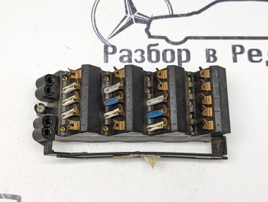 Блок предохранителей MERCEDES-BENZ W124 W124/S124/C124/A124 (1984 - 1993) — Разборка Мерседес
