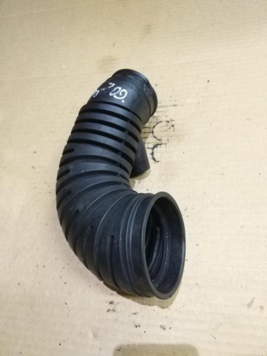 Патрубок воздушный MERCEDES-BENZ E-класс W210/S210 (1995 - 1999) — Разборка Мерседес