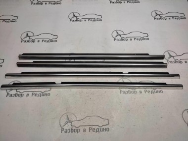 Молдинг стекла двери MERCEDES-BENZ R-класс W251 (2005 - 2007) — Разборка Мерседес