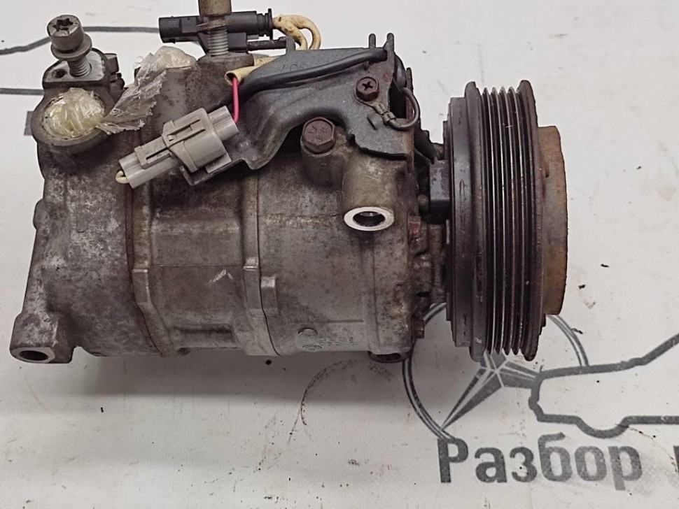 Компрессор кондиционера MERCEDES-BENZ A-класс AMG W176 (2013 - 2015) фото 1 — Разборка Мерседес
