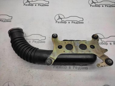 Патрубок воздушный MERCEDES-BENZ M-класс W163 рестайлинг (2001 - 2005) — Разборка Мерседес