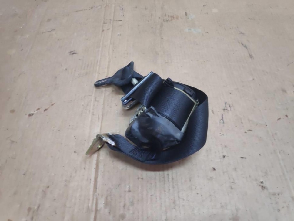 Ремень безопасности задний правый MERCEDES-BENZ E-класс W124/S124/C124/A124 (1984 - 1997) фото 1 — Разборка Мерседес