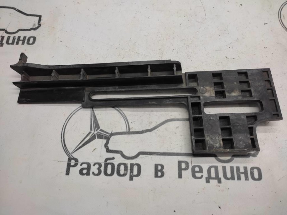 Кронштейн крепления бампера MERCEDES-BENZ E-класс W210/S210 рестайлинг (1999 - 2003) фото 1 — Разборка Мерседес