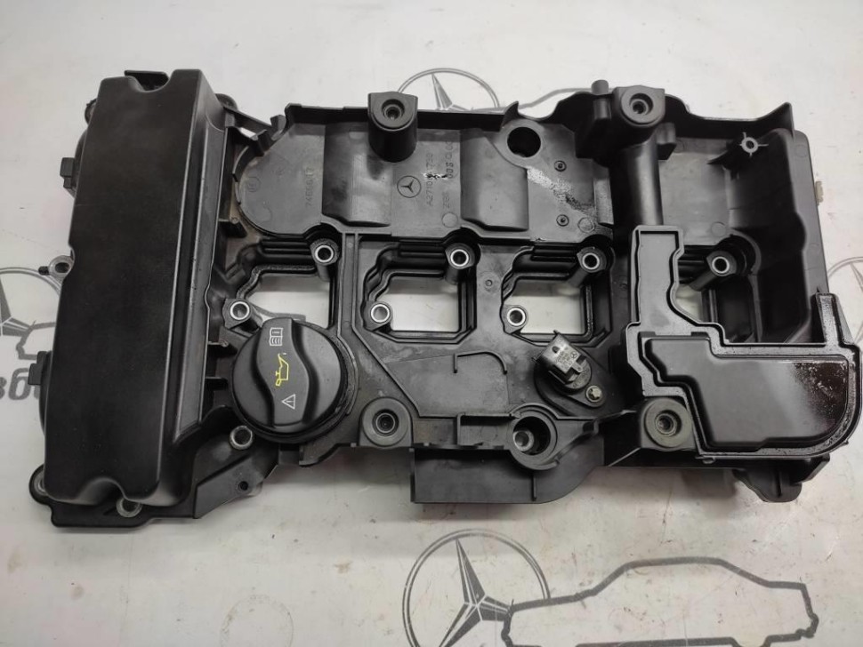 Клапанная крышка MERCEDES-BENZ C-класс W204/S204/С204 рестайлинг (2011 - 2015) фото 1 — Разборка Мерседес