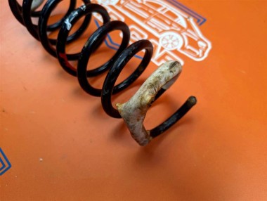 Пружина задняя MERCEDES-BENZ A-класс W168 рестайлинг (2001 - 2004) — Разборка Мерседес