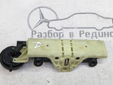 Механизм подголовника MERCEDES-BENZ S-класс W221 (2005 - 2009) — Разборка Мерседес