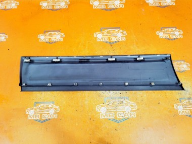 Молдинг двери MERCEDES-BENZ E-класс W124/S124/C124/A124 (1984 - 1997) — Разборка Мерседес