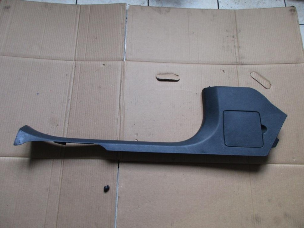 Накладка порога внутренняя MERCEDES-BENZ E-класс W213/S213/C238/A238 (2016 - 2021) фото 1 — Разборка Мерседес