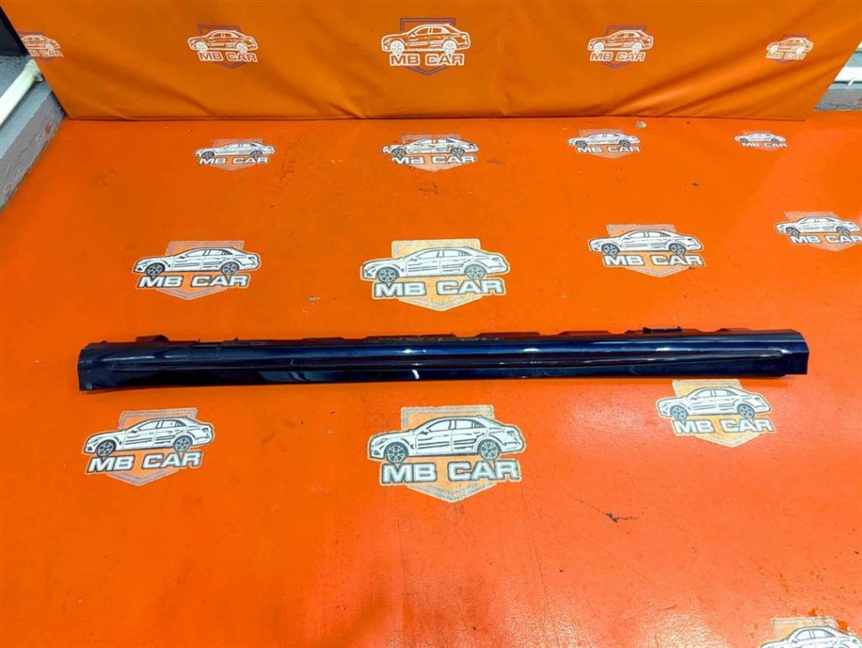 Порог пластиковый правый MERCEDES-BENZ S-класс W222/C217/A217 (2013 - 2017) фото 1 — Разборка Мерседес