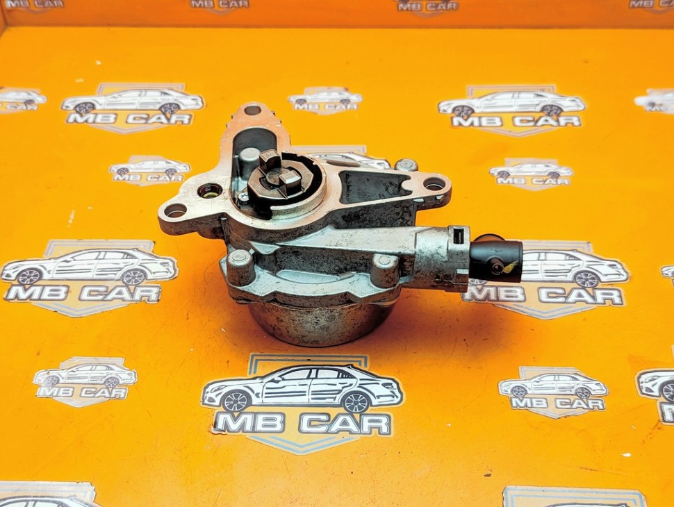 Насос вакуумный MERCEDES-BENZ V-класс W447 (2014 - 2025) фото 1 — Разборка Мерседес