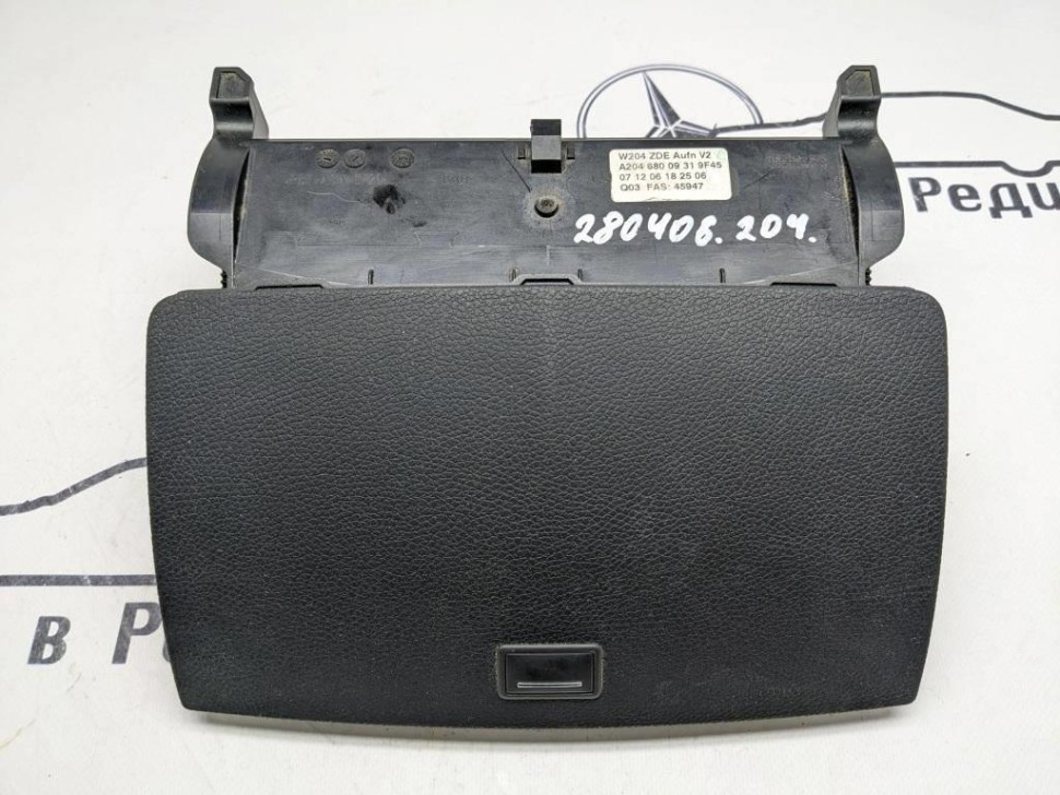 Монитор MERCEDES-BENZ C-класс W204/S204 (2006 - 2011) фото 1 — Разборка Мерседес