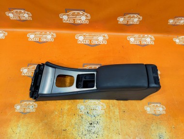 Подлокотник MERCEDES-BENZ C-класс W203/S203/CL203 (2000 - 2004) — Разборка Мерседес