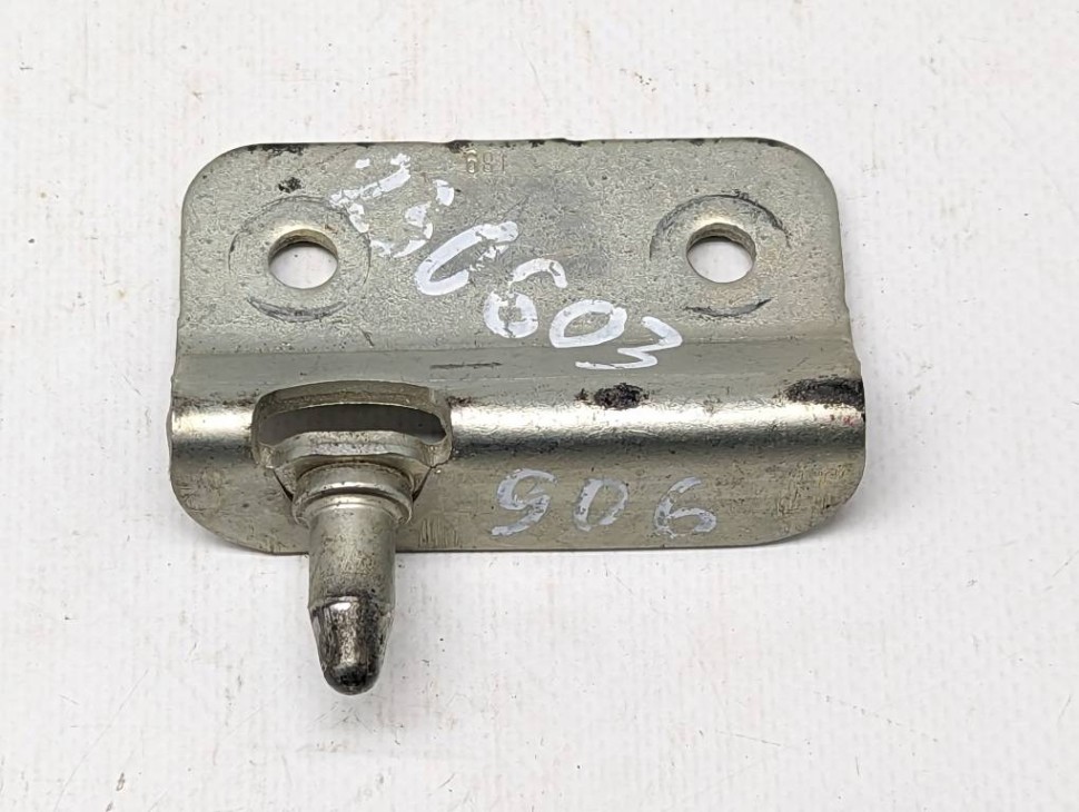 Направляющая MERCEDES-BENZ Sprinter W906 (2006 - 2019) фото 1 &mdash; Разборка Мерседес