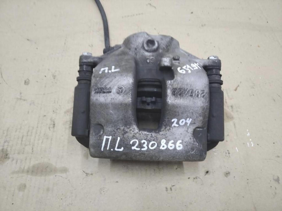 Суппорт передний левый MERCEDES-BENZ C-класс W204/S204/С204 рестайлинг (2011 - 2015) фото 1 — Разборка Мерседес