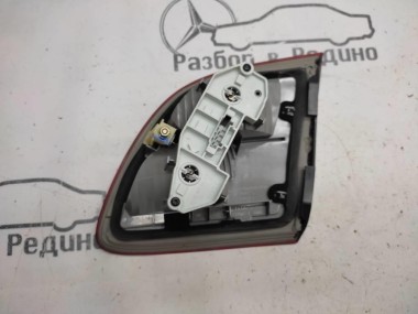 Фонарь крышки багажника MERCEDES-BENZ E-класс W211/S211 (2002 - 2006) — Разборка Мерседес